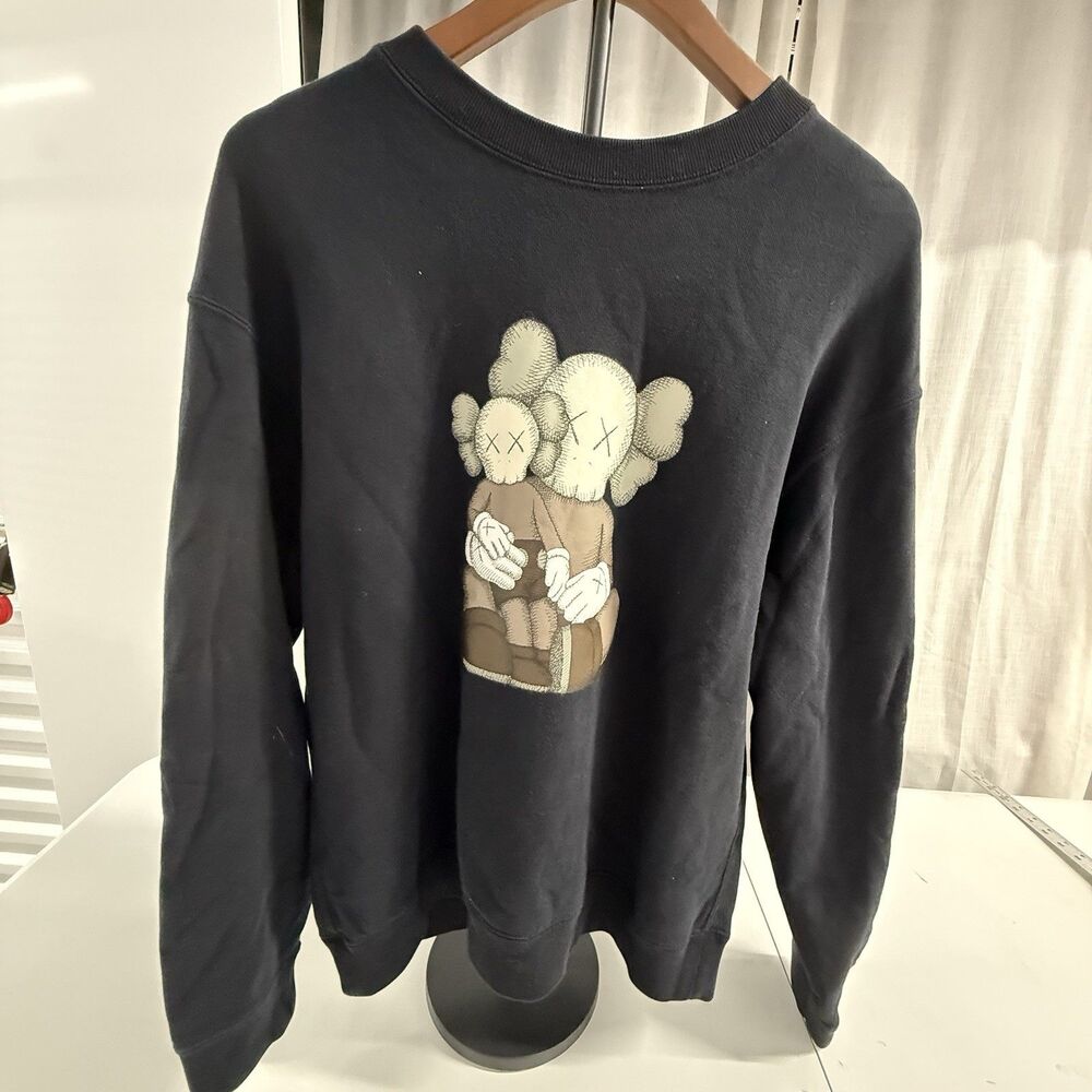 Uniqlo x KAWS UT Companion Family Crewneck Sweatshirt Black FW23 Size Medium